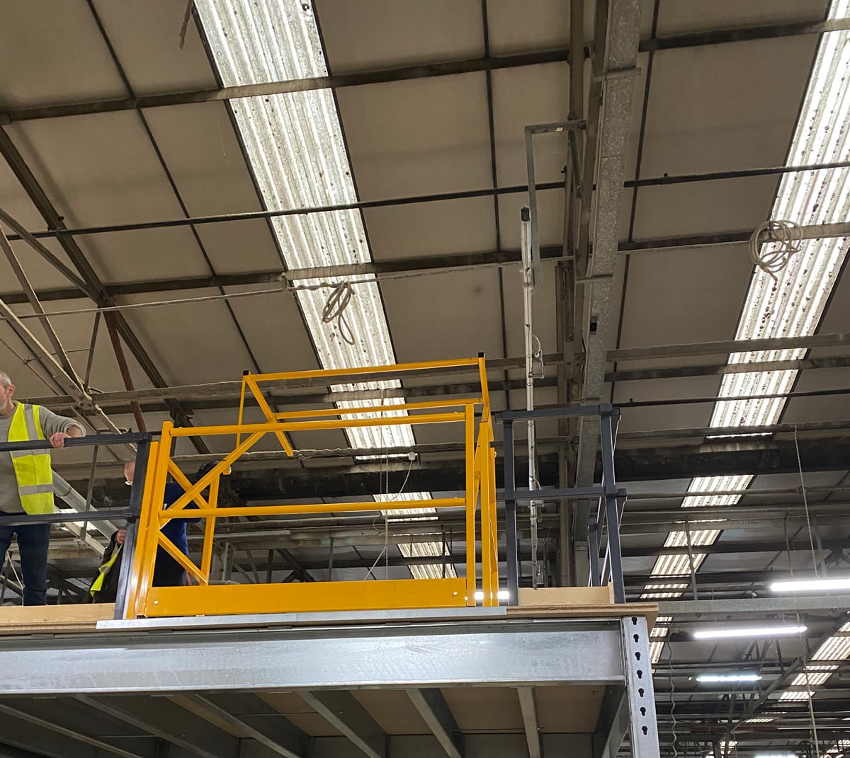 pallet-gate-1-new mezzanine pallet gate