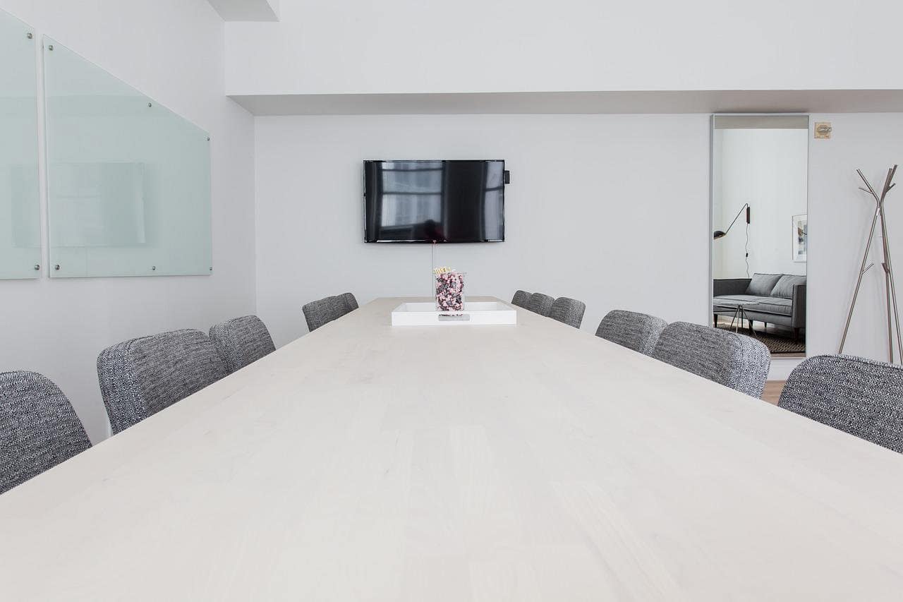 sound-proofing quiet office space